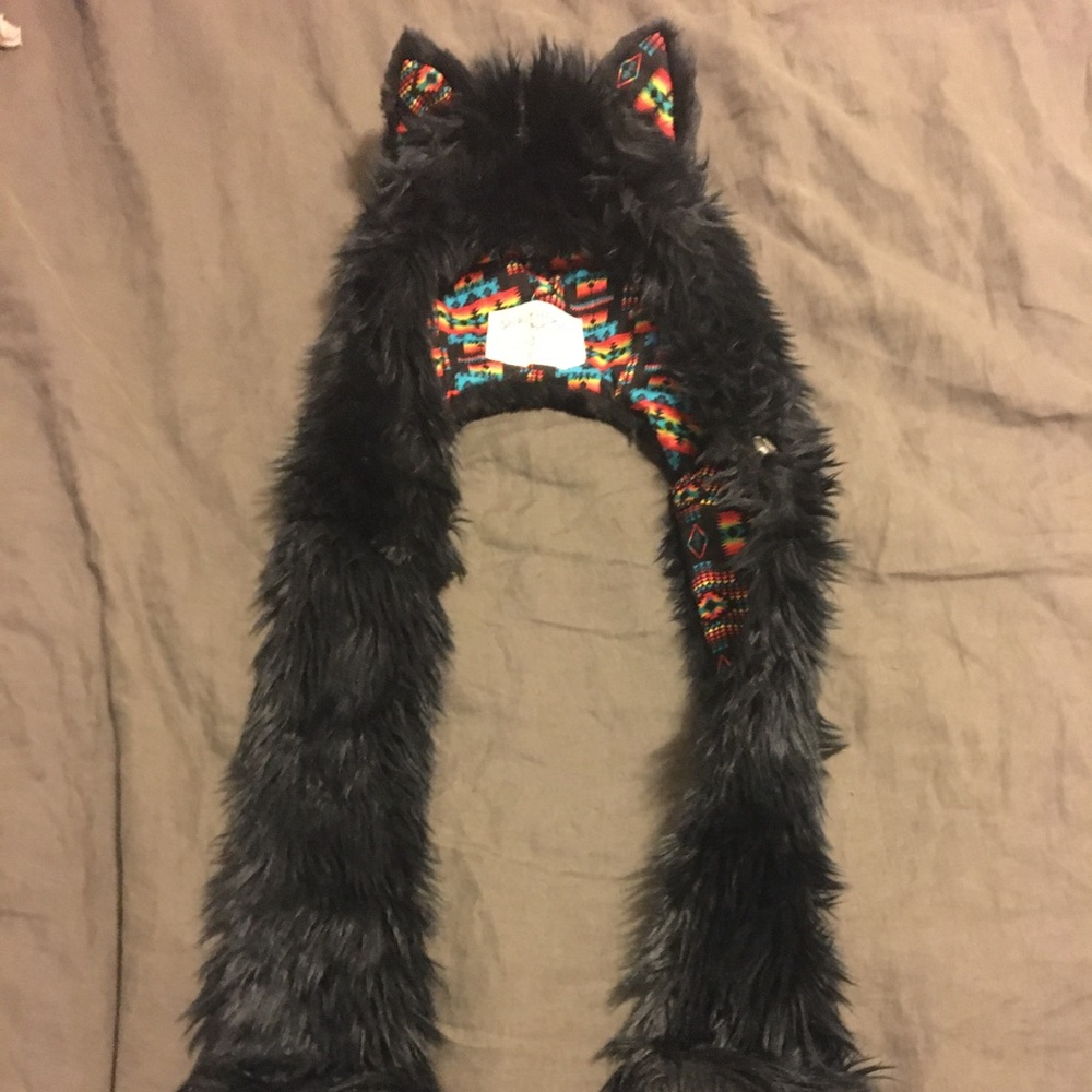 Black Wolf Spirithood